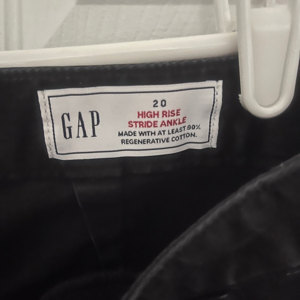 Gap Black High Rise Stride Ankle Wide Leg pants
